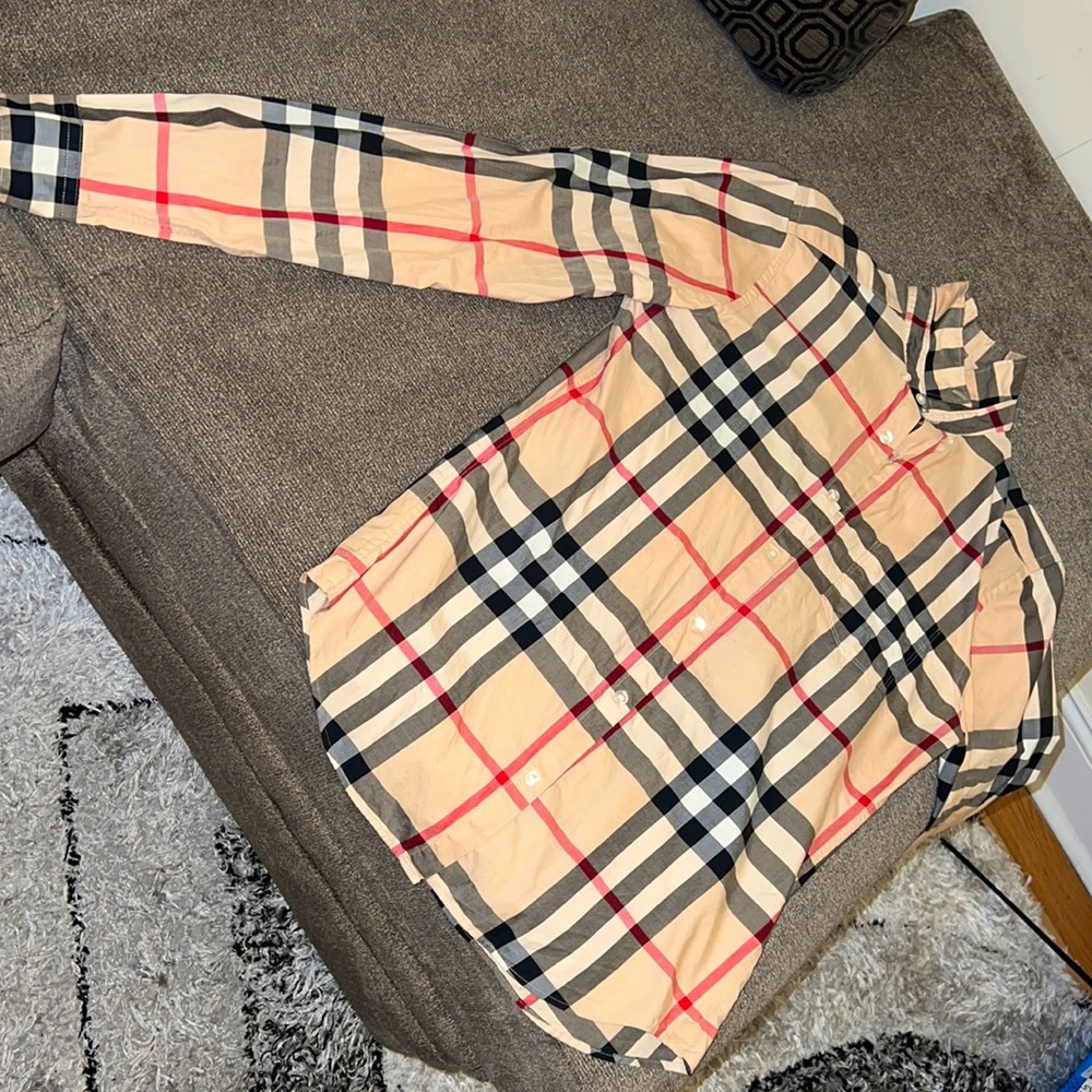 Burberry Button Up Mens Small
